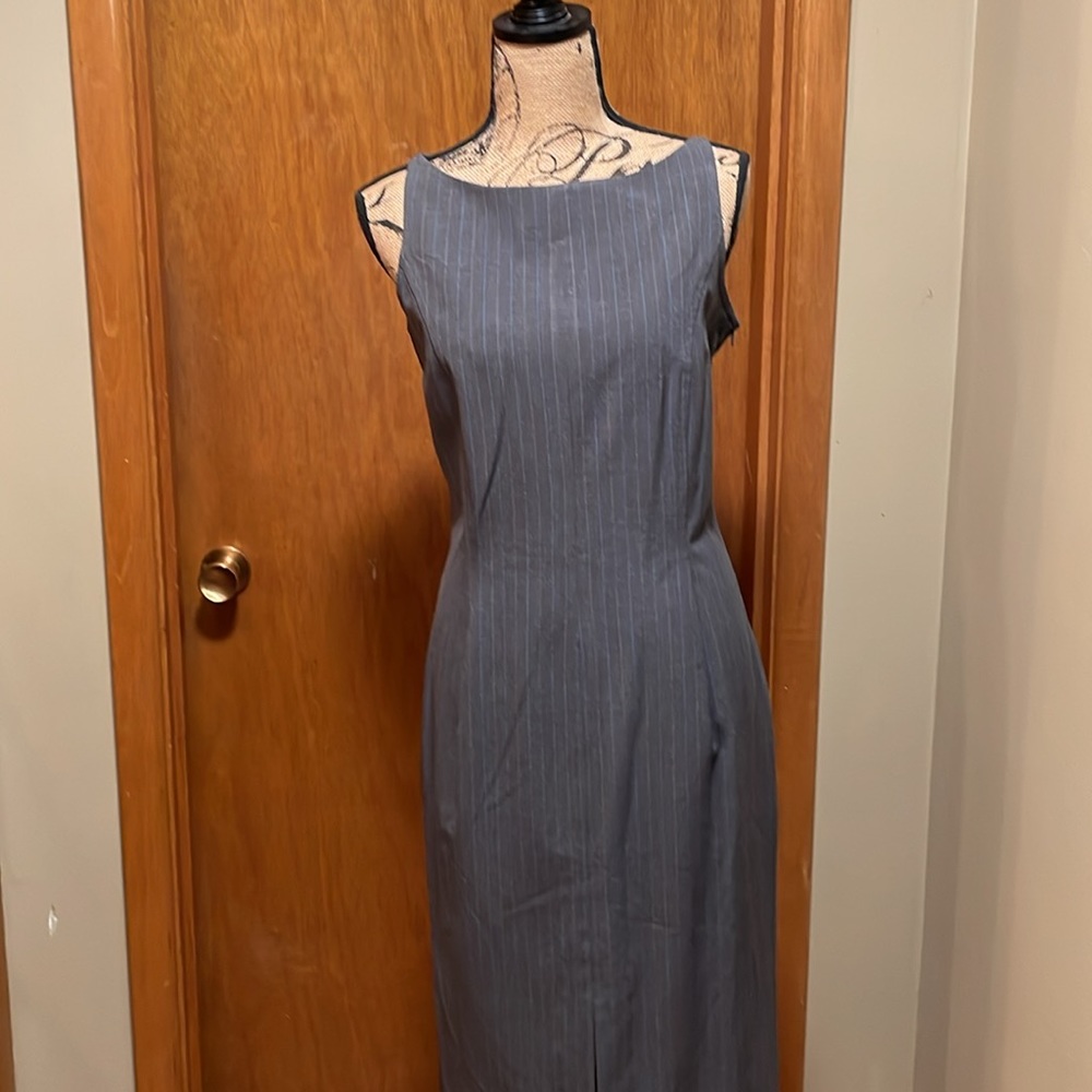 NWOT Newport News Gray Pinstripe fitted Sheath Dress Size 12